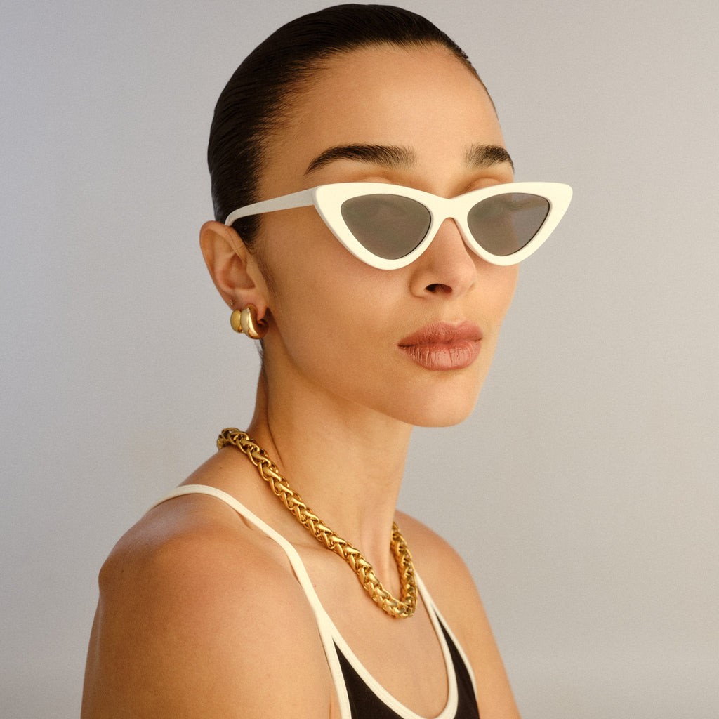 The Last Lolita White Female Cat-Eye Sunglasses | Le Specs display picture 3