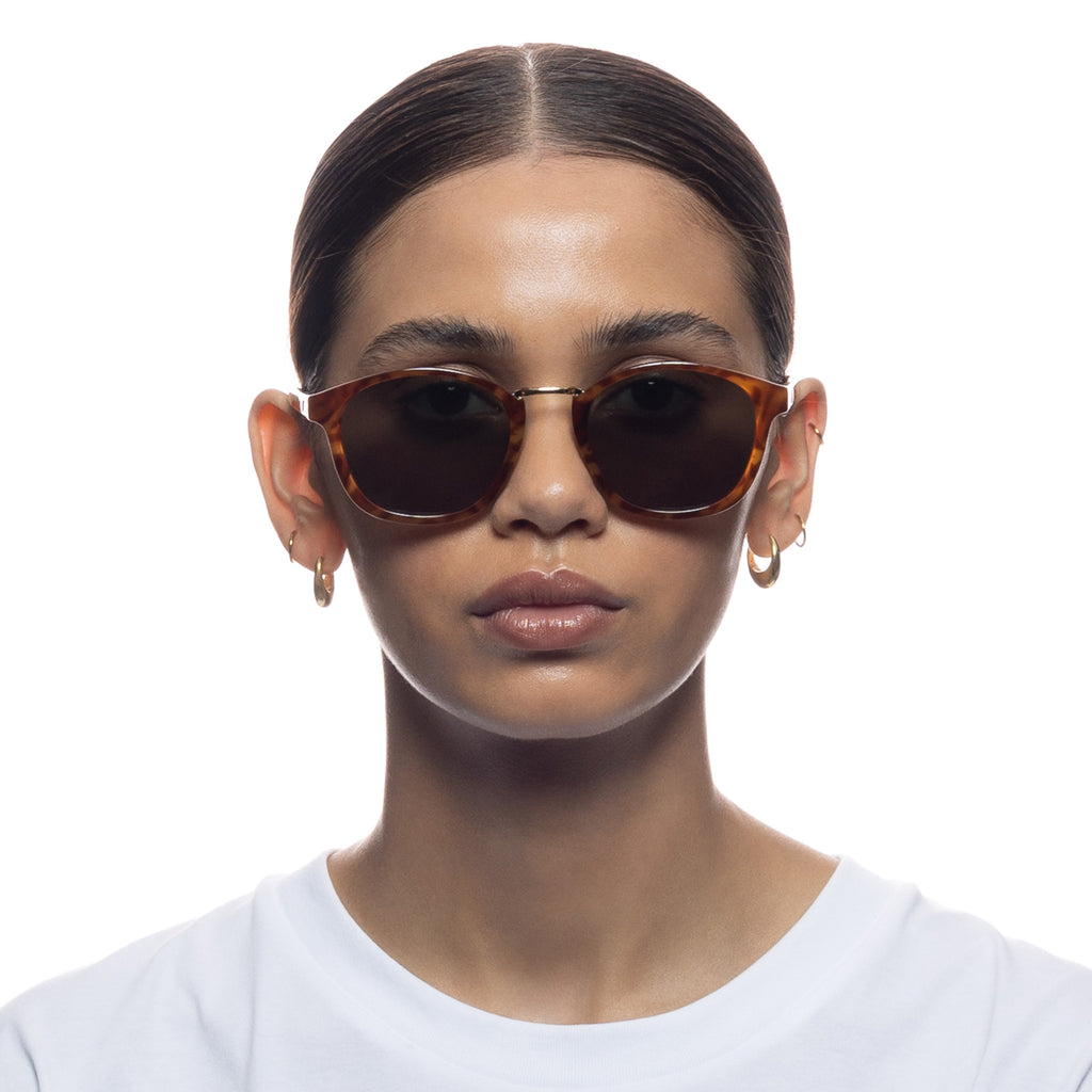 安心の国内配送**世界で大人気【Le Specs】VINTAGE TORT Work It! Vintage Tort Uni-Sex Oval Sunglasses | Le Specs