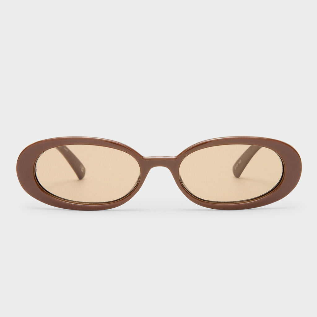 [Le Specs] セレブご用達 小顔効果抜群★OUTTA LOVE BLACK Outta Love Black Uni-Sex Oval Sunglasses | Le Specs