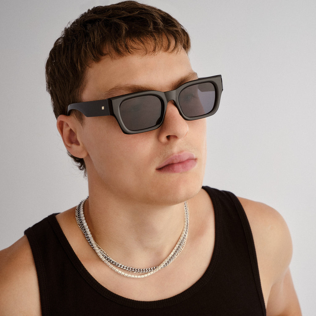 Le Specs SHMOOD Black Smoke Mono Rectangle Sunglasses Shmood Sunglasses Black/Smoke Mono – General Pants Co main image 4