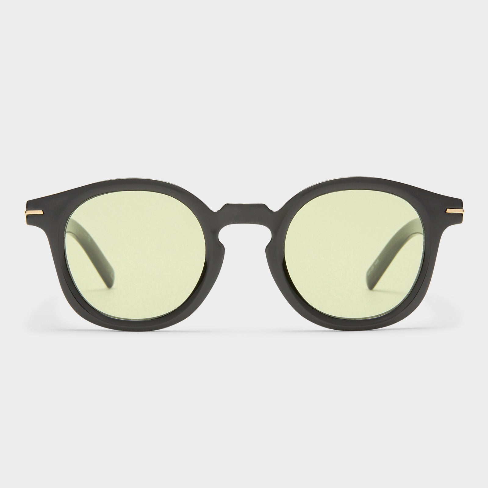 Hoodwinked Black Uni-Sex Round Sunglasses | Le Specs