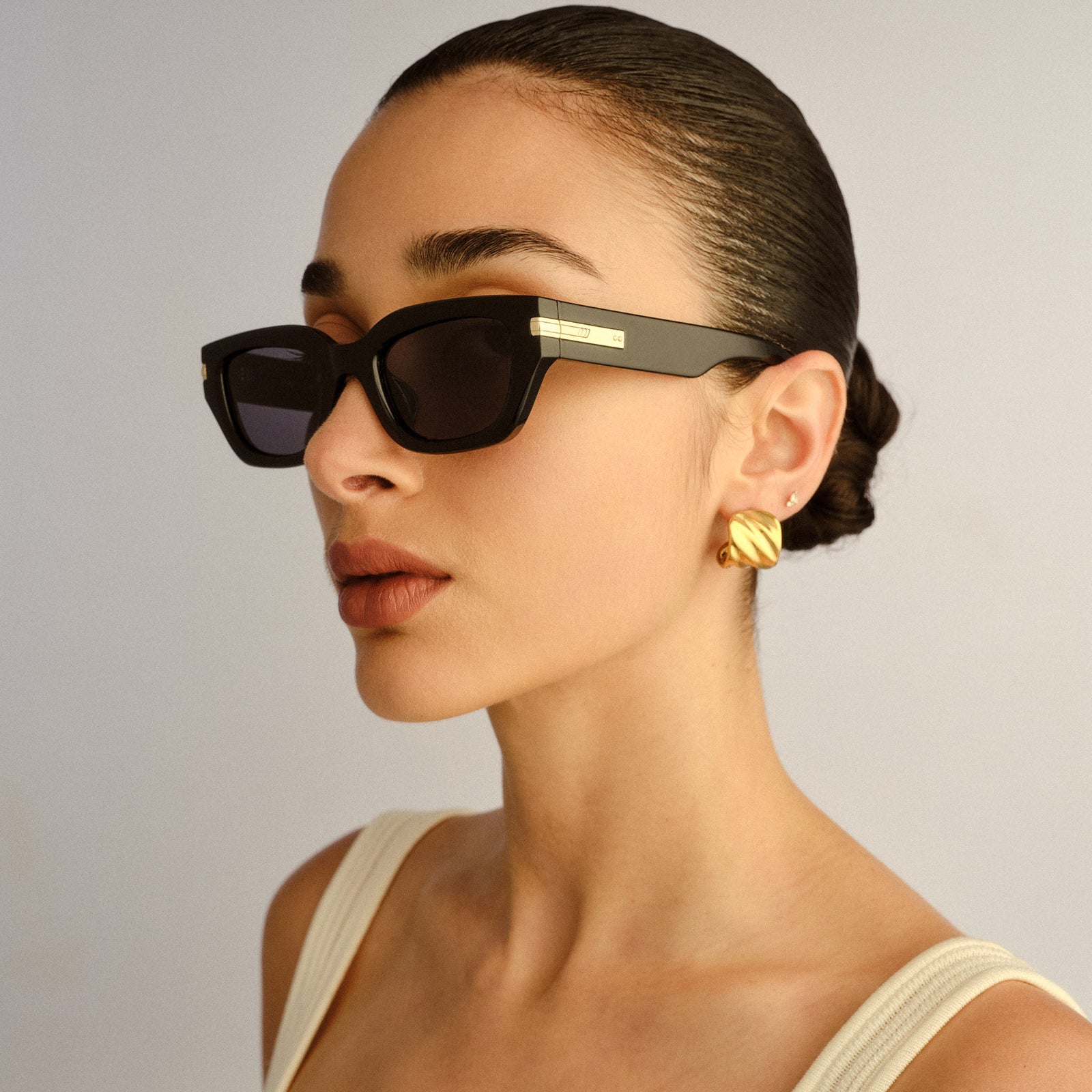 Cubito + Black Uni-Sex D-Frame Sunglasses | Le Specs