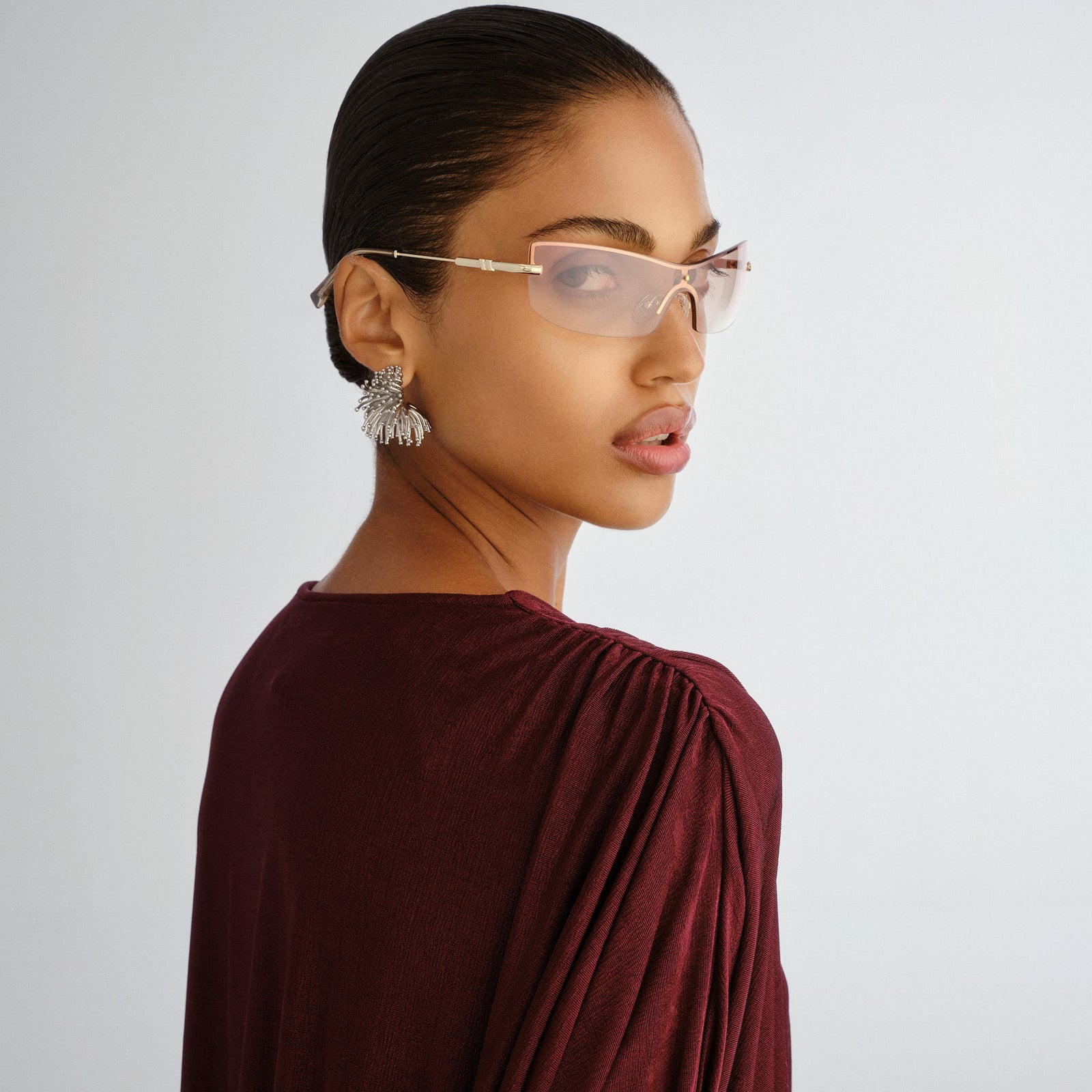 Velvetine Gold Uni-Sex Wrap Sunglasses | Le Specs