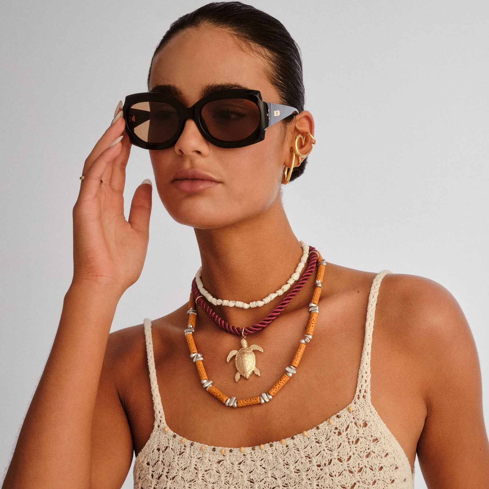 Loveliness Black Female Square Sunglasses | Le Specs