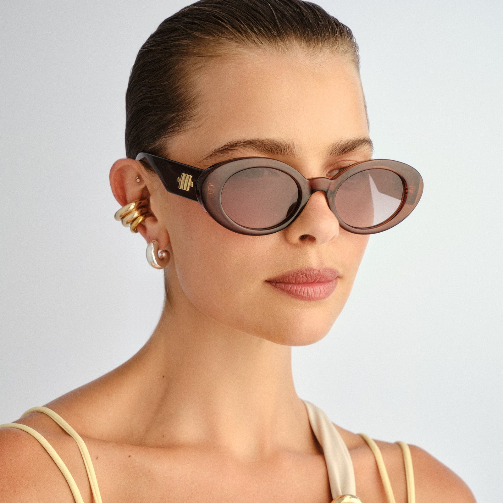Nouveau Vie Chocolate Brown Female Oval Sunglasses | Le Specs