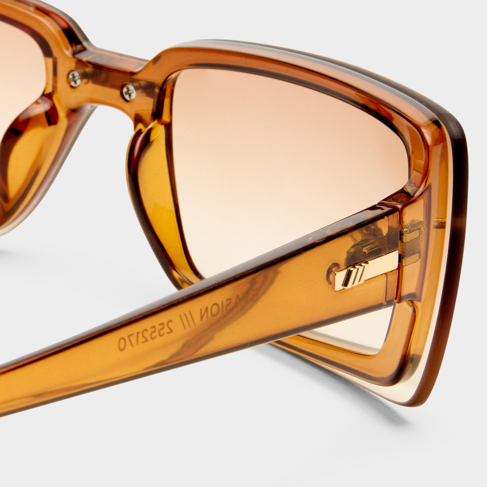 Evasion Whiskey Female Rectangle Sunglasses | Le Specs