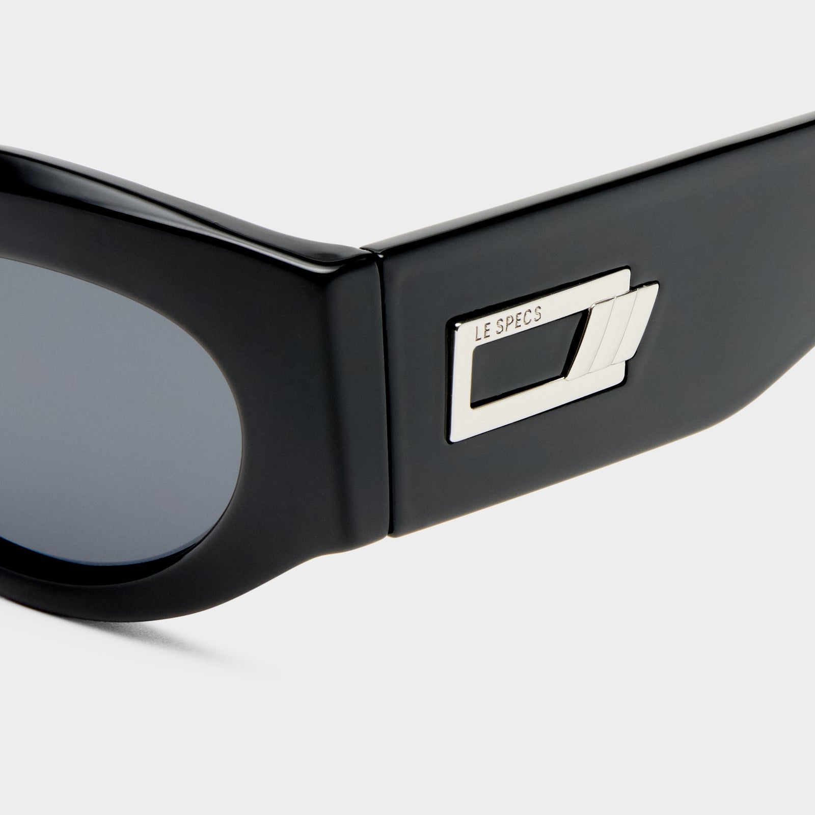 Body Bumpin Ii Black Uni-Sex Oval Sunglasses | Le Specs
