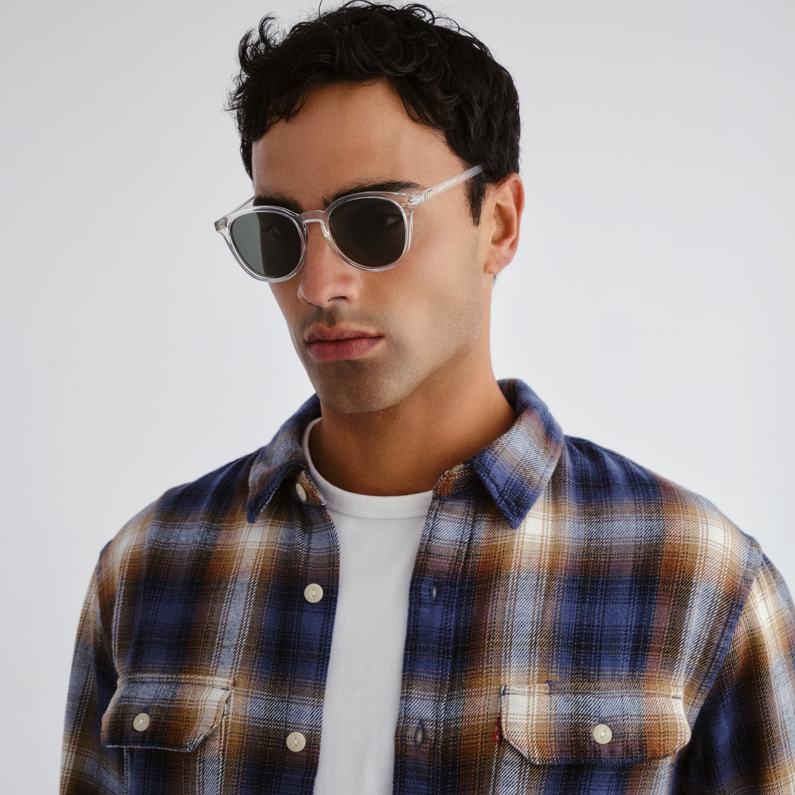 Bandwagon Crystal Clear Uni-Sex Round Sunglasses | Le Specs
