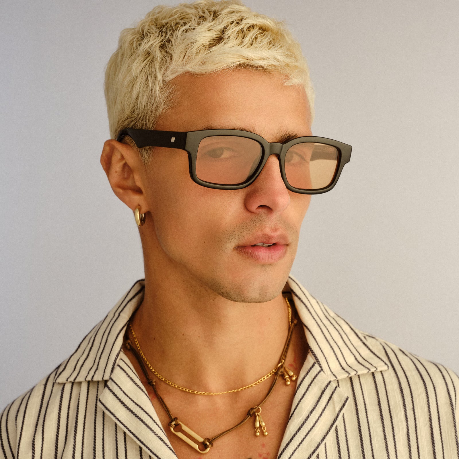 Recarmito Black Uni-Sex D-Frame Sunglasses | Le Specs