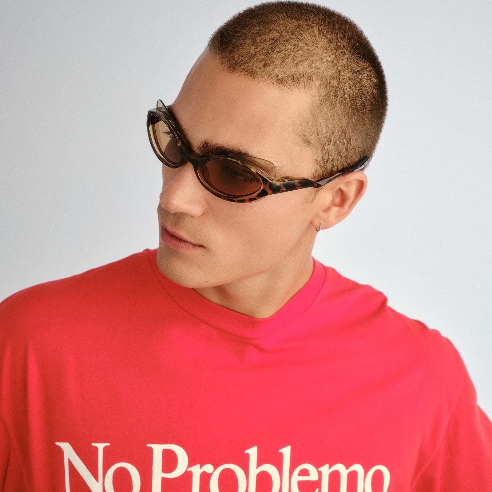 Lyra Tortoiseshell Uni-Sex Oval Sunglasses | Le Specs