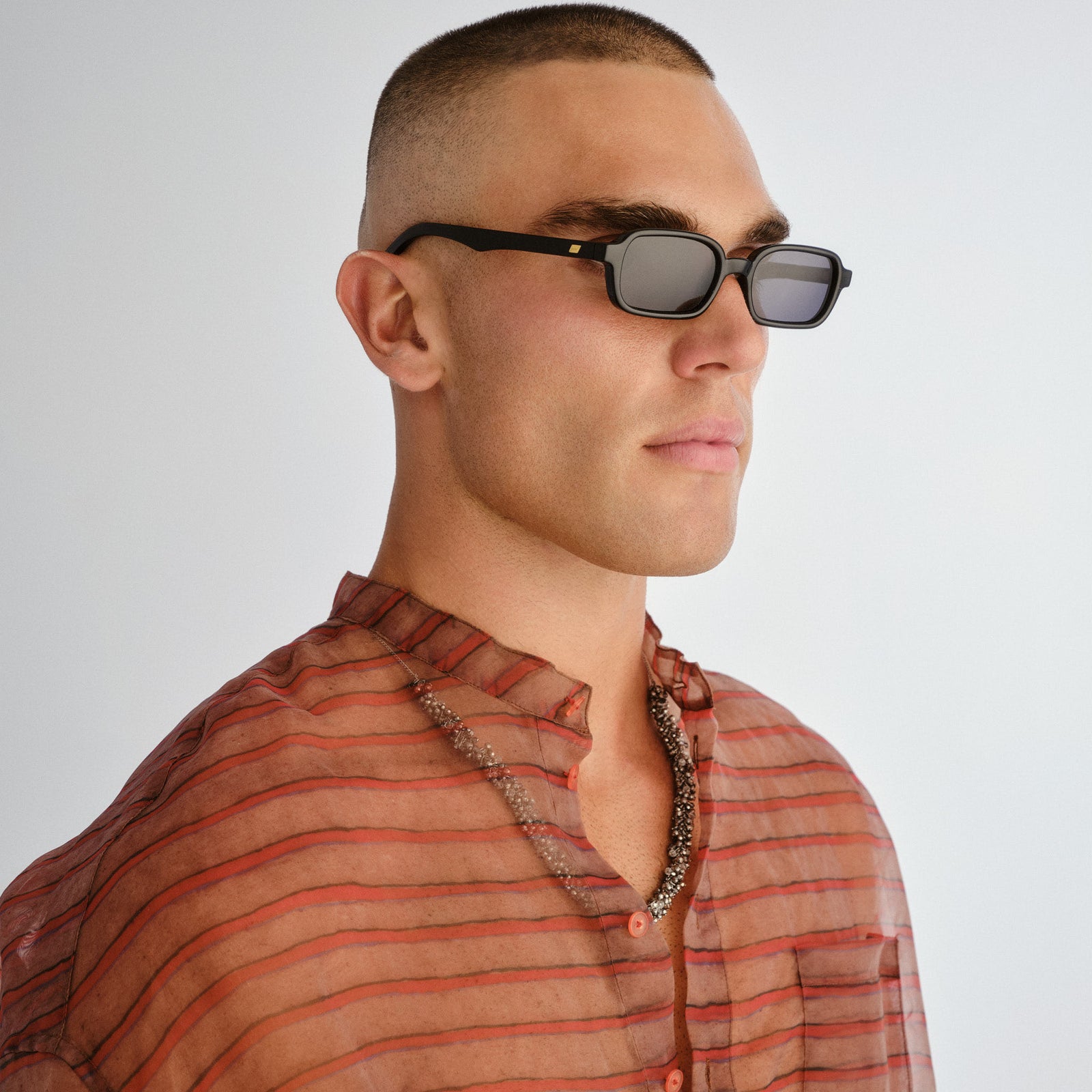 Pilferer Black Uni-Sex Rectangle Sunglasses | Le Specs