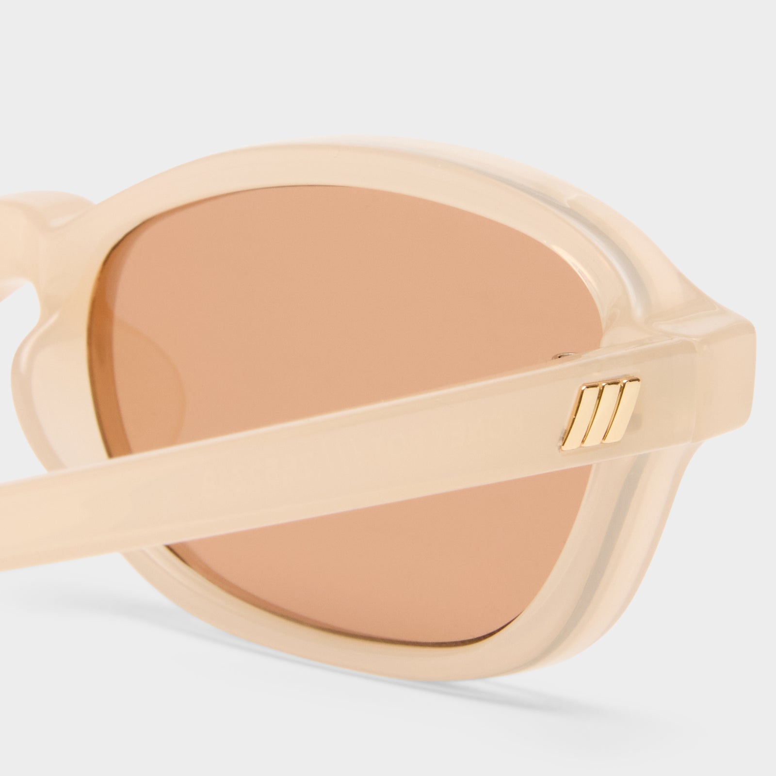 Honey Pot Nude Female Rectangle Sunglasses | Le Specs