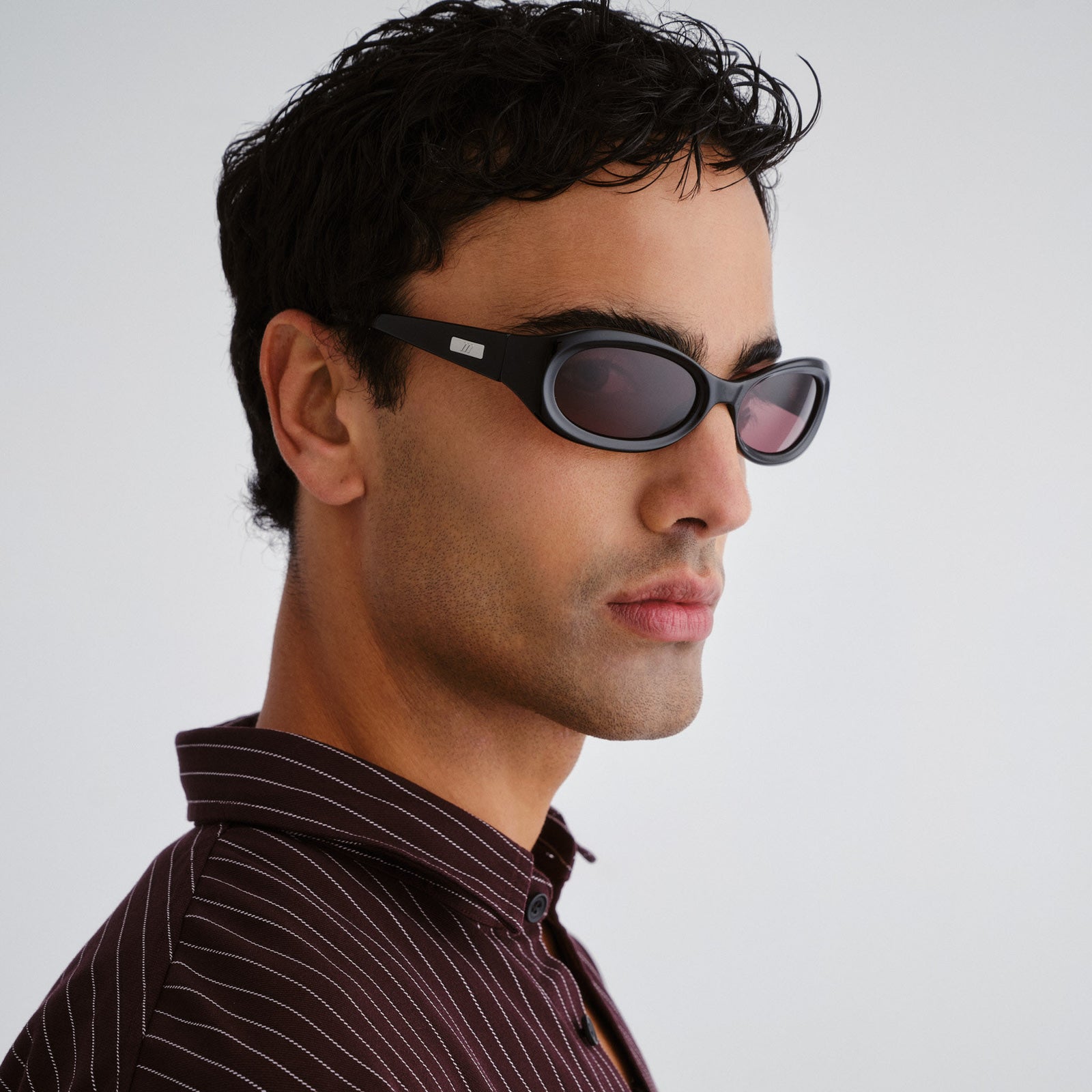 Nightcrawler Black Uni-Sex Wrap Sunglasses | Le Specs