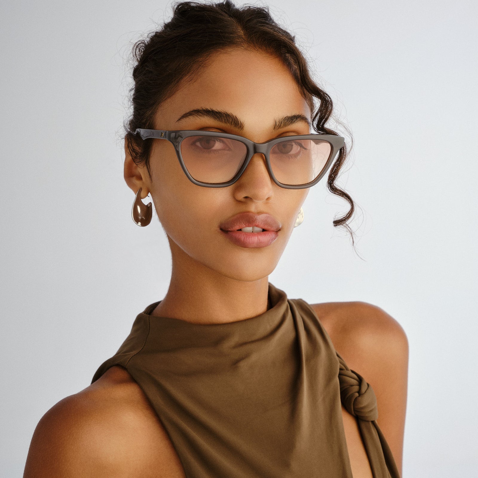 Unfaithful Storm Female Cat-Eye Sunglasses | Le Specs