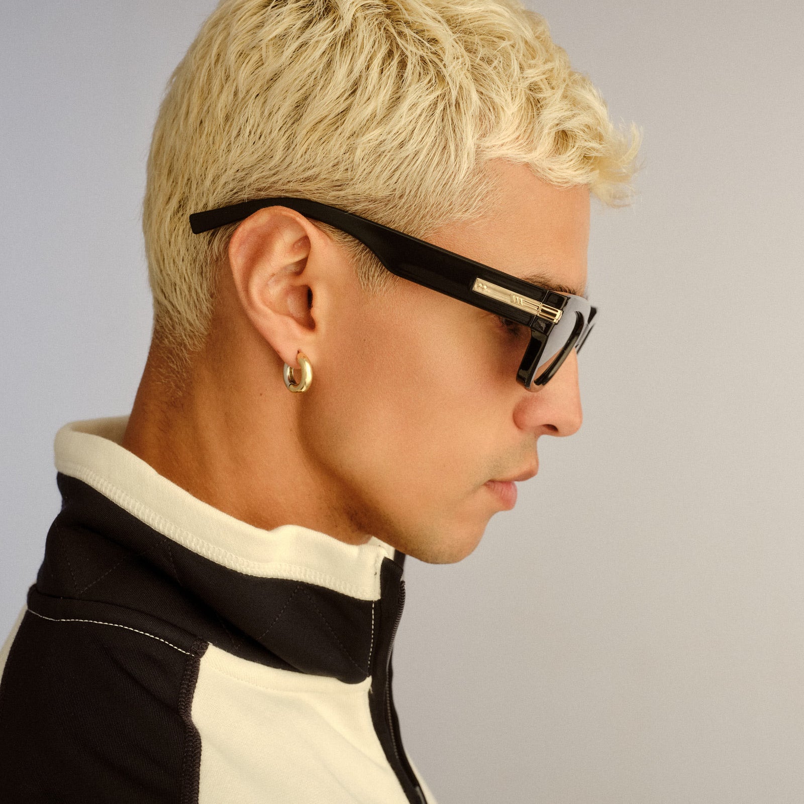 Cubito + Black Uni-Sex D-Frame Sunglasses | Le Specs