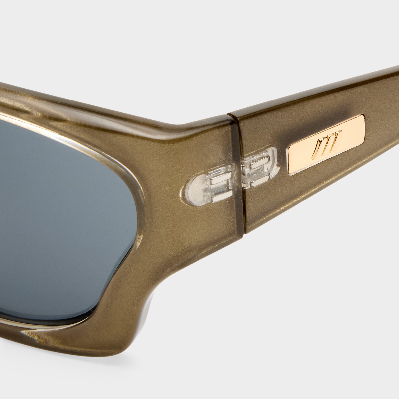 Salacious Olive Pearl Uni-Sex Wrap Sunglasses | Le Specs