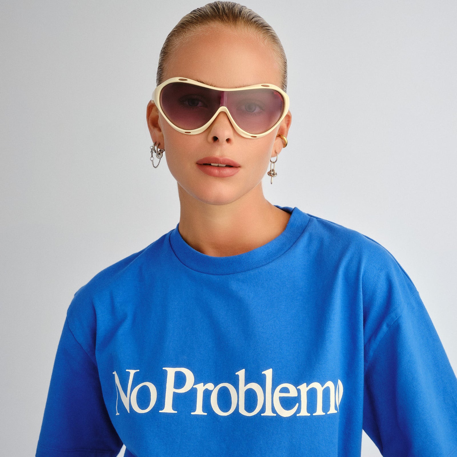 Iris Off White Uni-Sex Shield Sunglasses | Le Specs