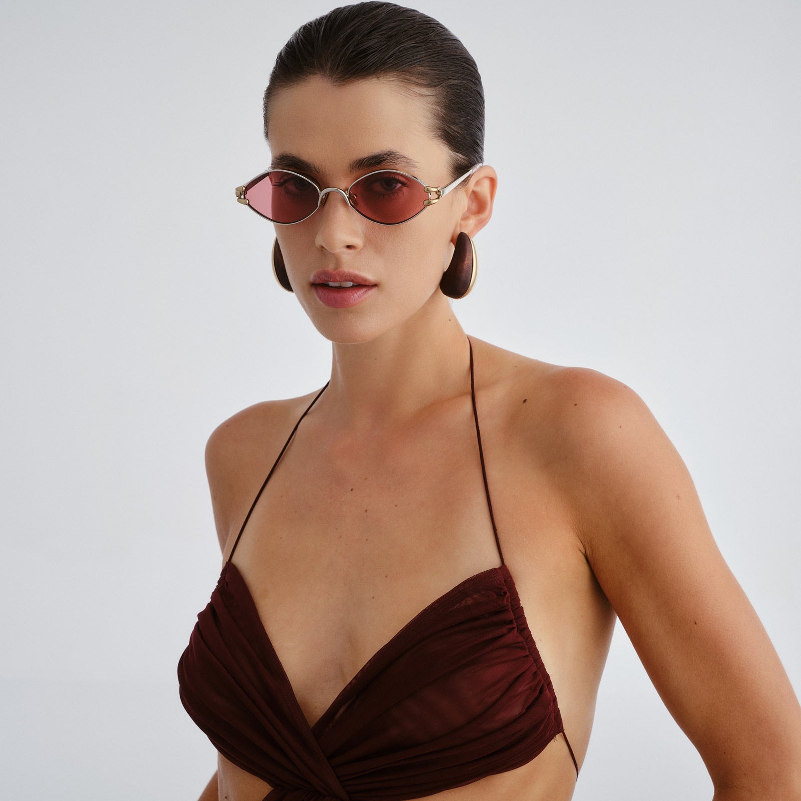 Numero Quince Silver Gold Female Oval Sunglasses | Le Specs