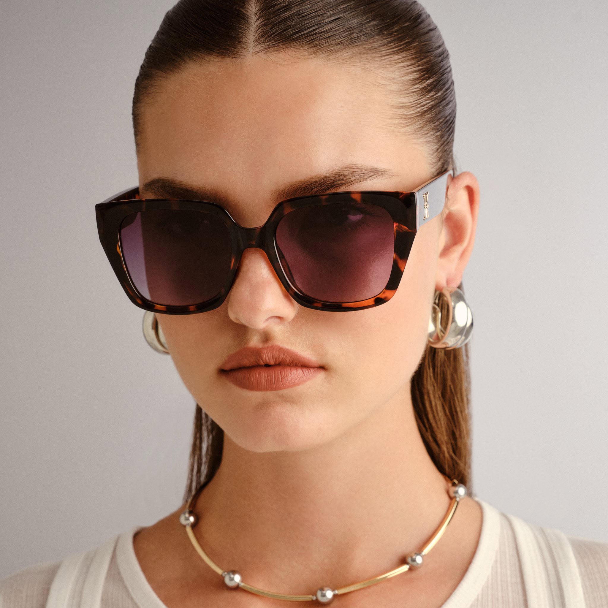 The Illusion Sunglasses in Tort