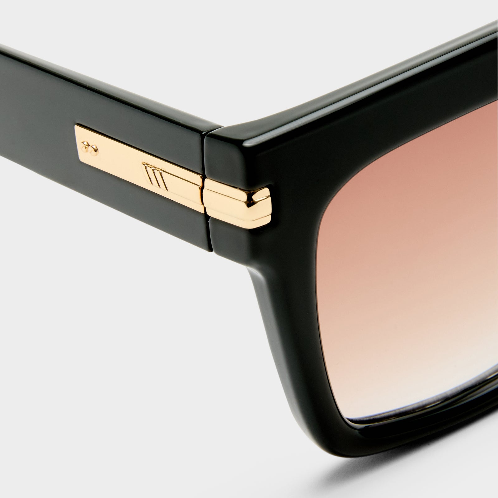Offside + Dark Khaki Female Shield Sunglasses | Le Specs