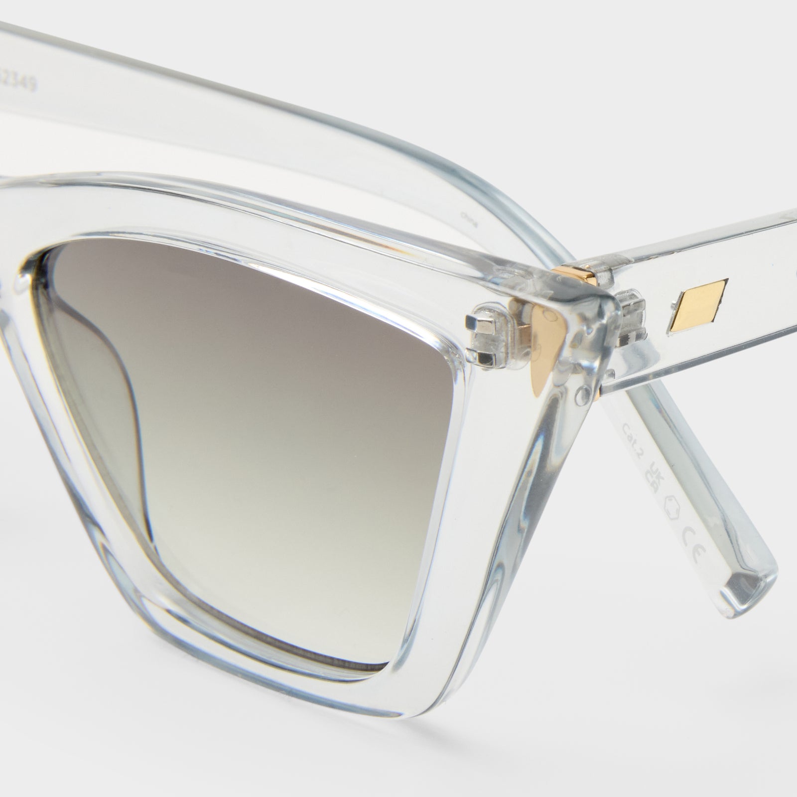 Velodrome Smoke Female Cat-Eye Sunglasses | Le Specs