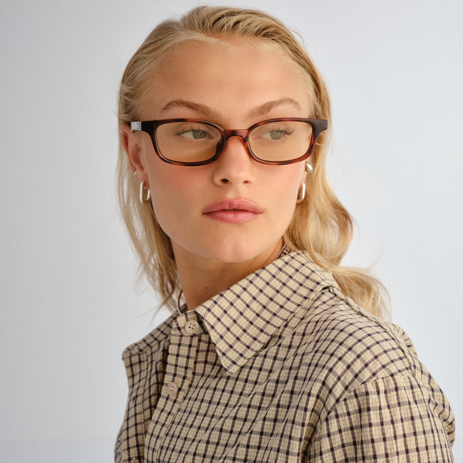 Echelon + Toffee Tort Uni-Sex Rectangle Sunglasses | Le Specs