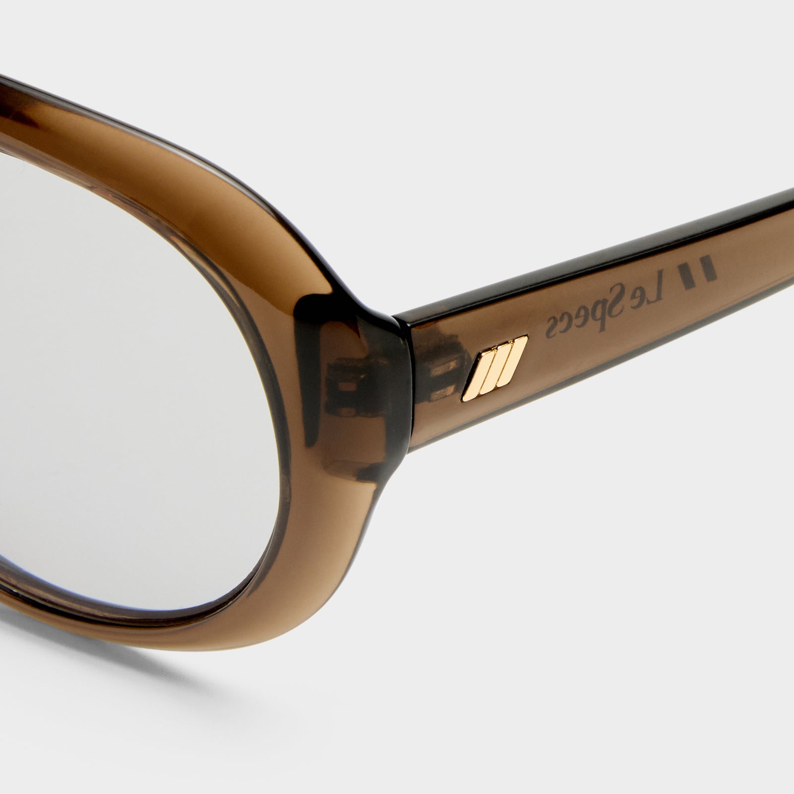 Obsession Dark Taupe Uni-Sex Shield Sunglasses | Le Specs