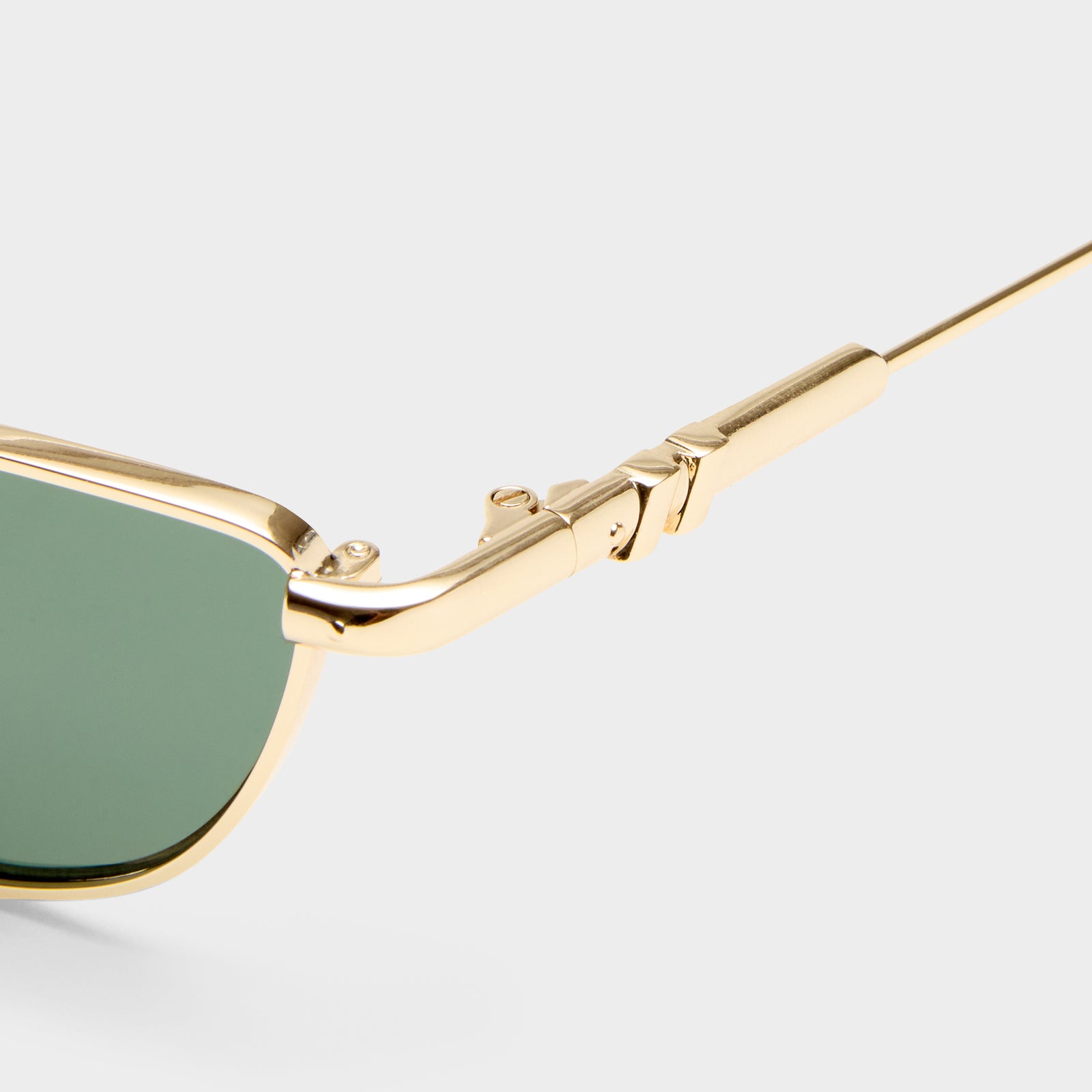 Thorned Gold Uni-Sex Oval Sunglasses | Le Specs