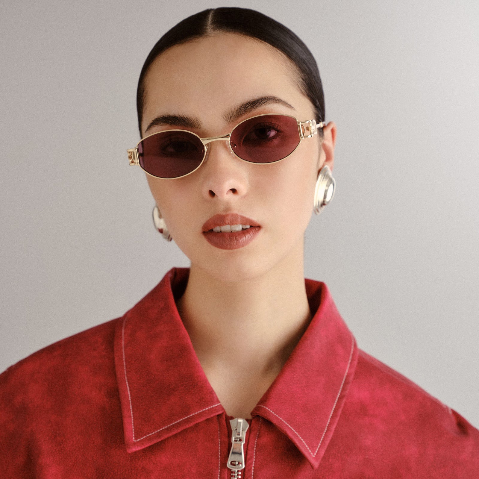 The Forbidden Bright Gold Uni-Sex Oval Sunglasses | Le Specs