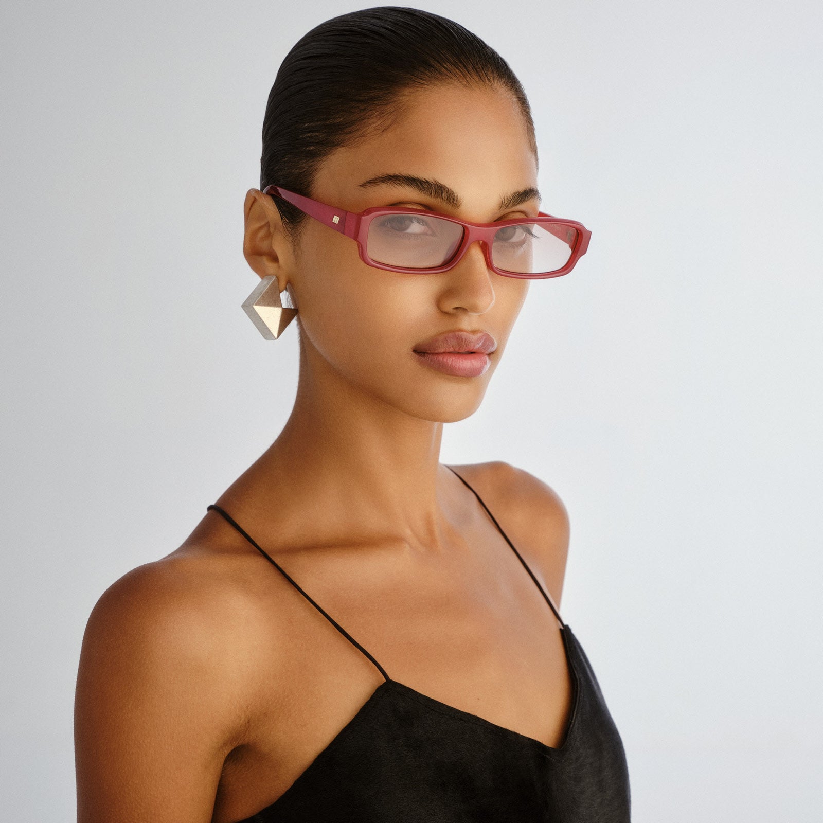 Dial Tone Cranberry Uni-Sex Rectangle Sunglasses | Le Specs
